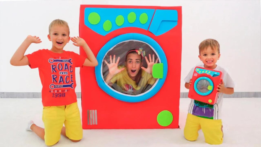 ولاد و نیکی  ماشین جادویی ولاد...