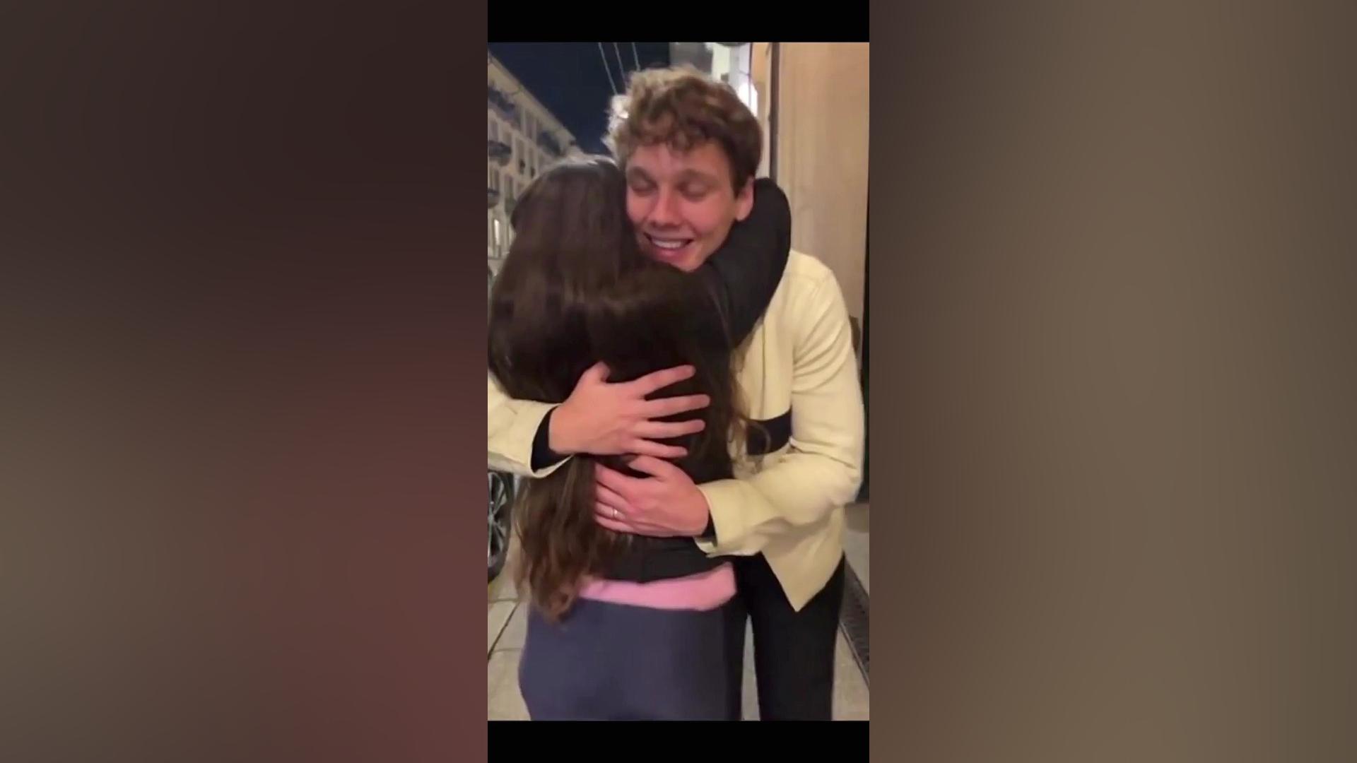 ادیت ونزدی و تایلر .،دیگه اینب...