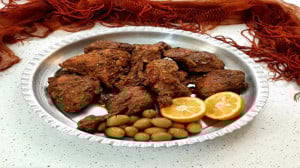 طرز تهیه مرغ ترش گیلانی مجلسی
