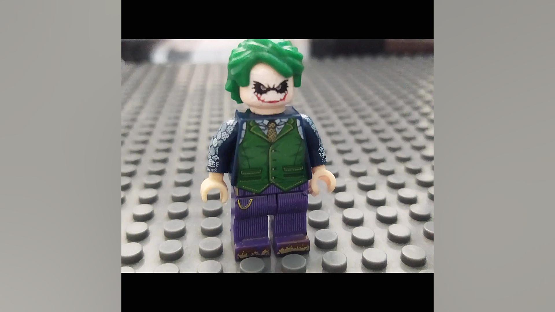 تریلر دوم بتمن دوست یا دشمن