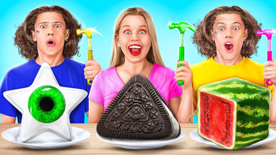 چالش غذایی  خوردن نیمرو قلبی...