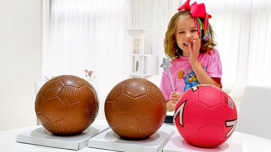 مکس و کیتی  توپ های شکلاتی ژله...