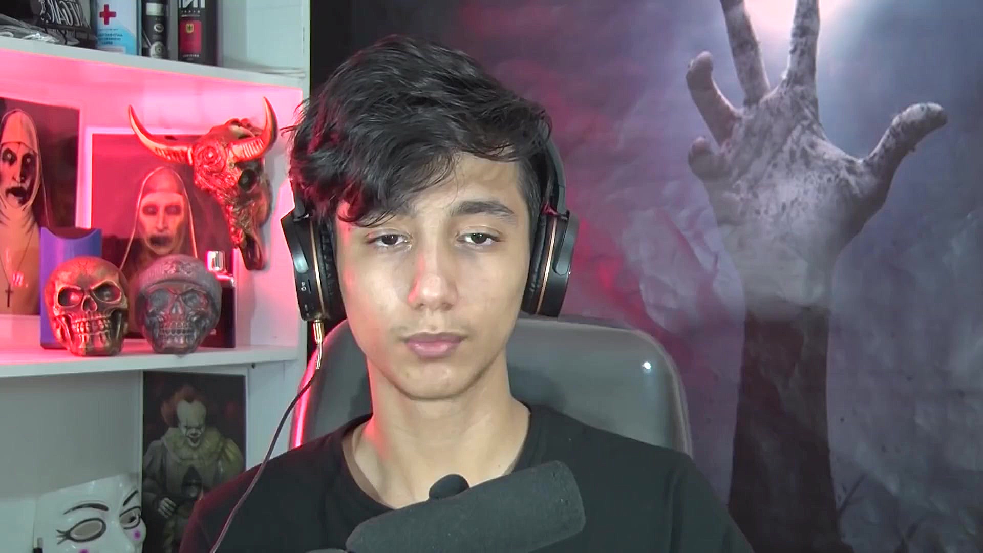 سعید والکور بازی کردن بازی ممن...