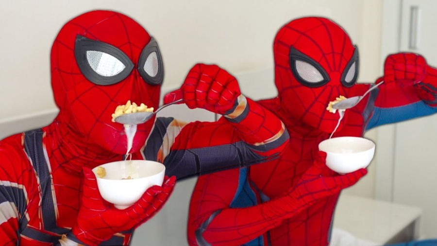 نمایش کمدی روتین تیم مرد عنکبو...