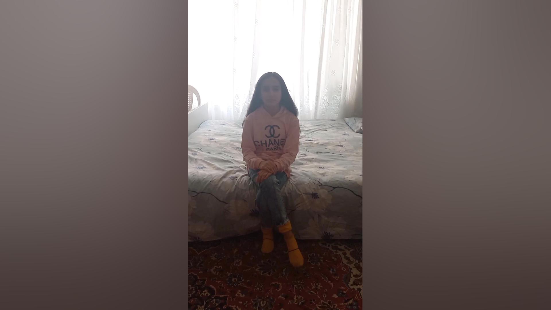 رفتار من با هیترها این است.‌‌....