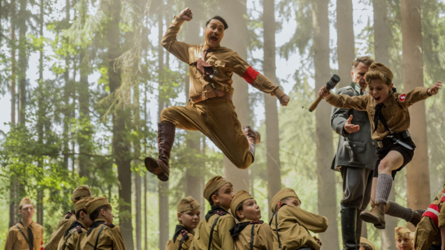 نسخه ای کمدی و خیالی از &quot;...