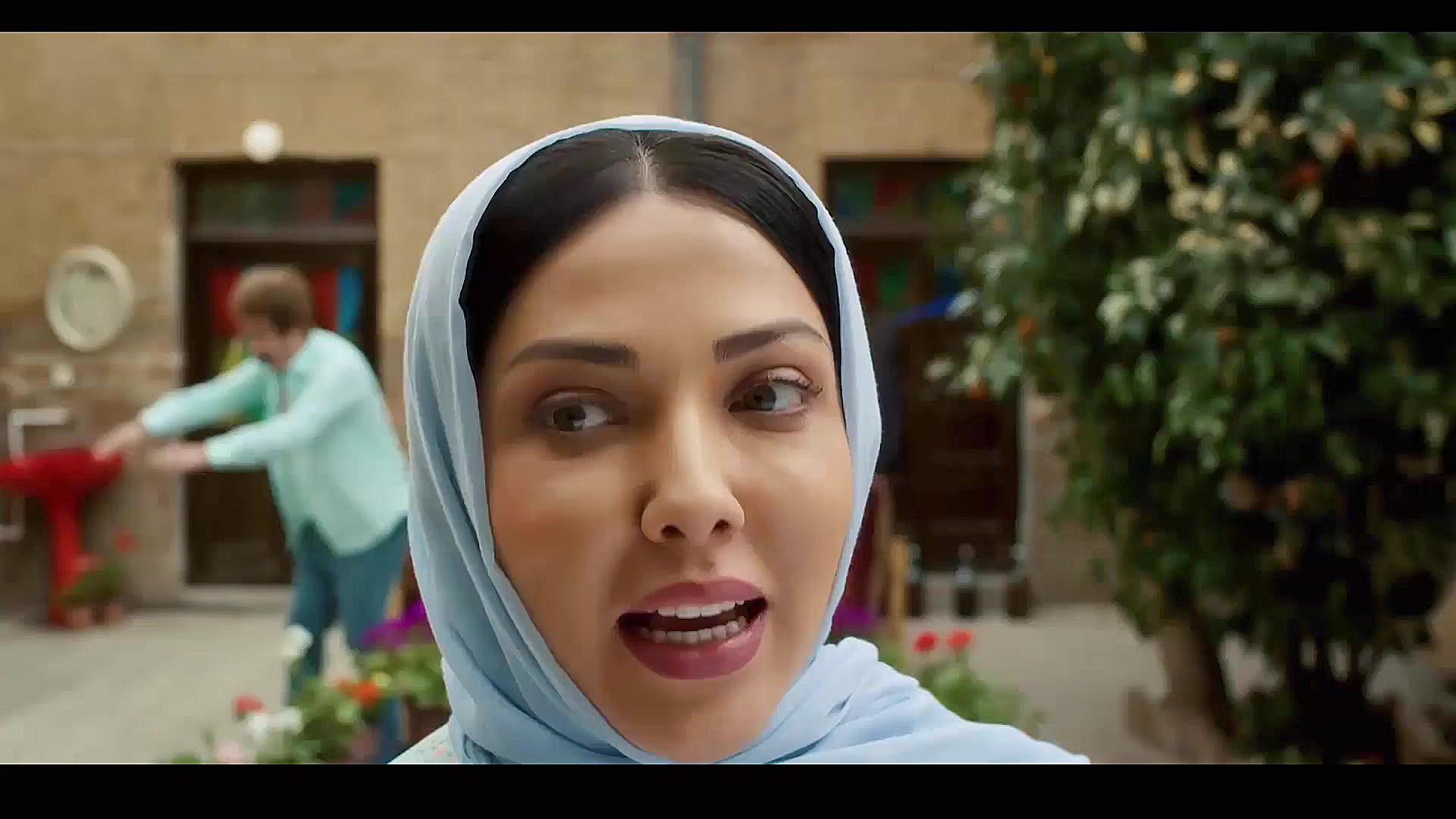 فیلم دیو و ماه پیشونی قسمت ۱