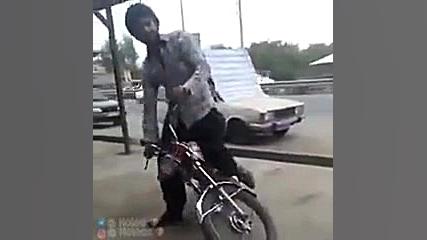 وقتی میخوای خودی نشون بدی