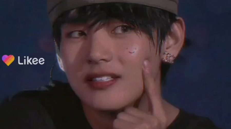 تهیونگ همیشه پیشمونه:) بی تی ا...