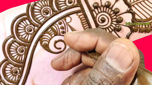 مدل ساده ایرانی حنا زدن دست ها...