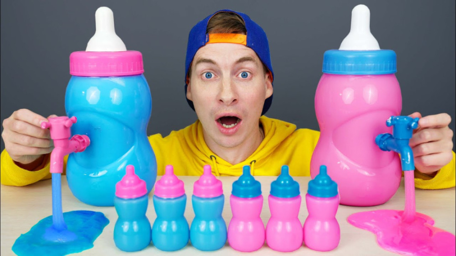 Oval shaped baby bottles with a best sale hole in the middle