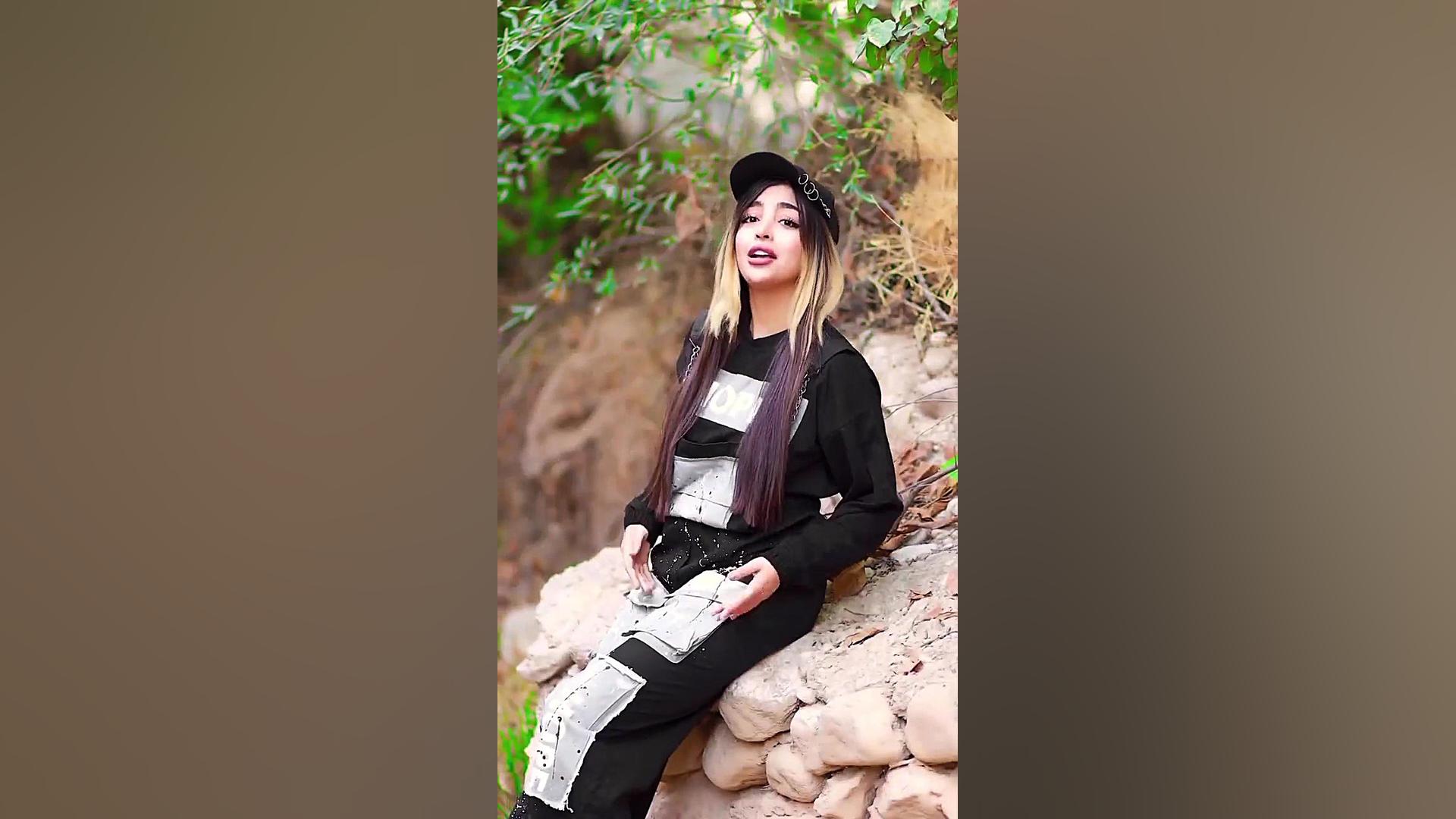 دابسمش. پریا