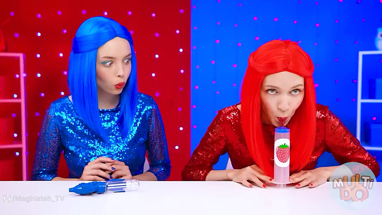 چالش غذایی  خنده دار  آبی و قر...