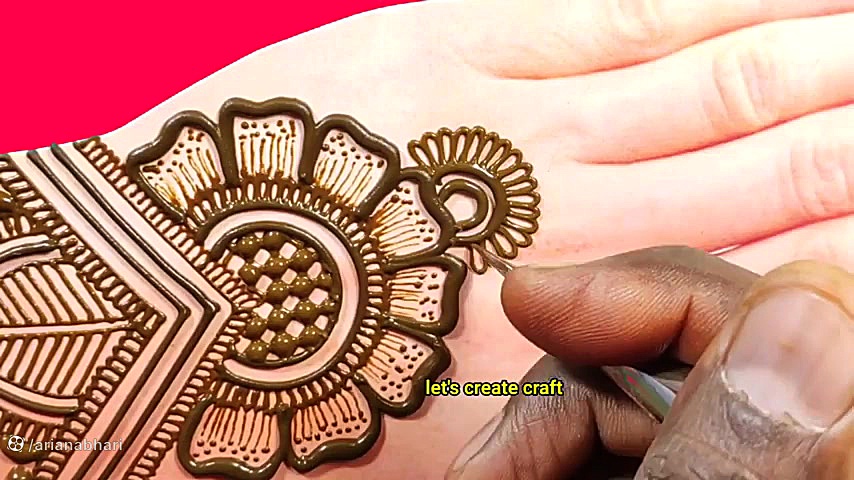 روش آنلاین حنا زدن دست های عرو...