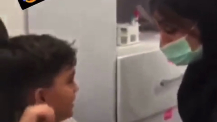 آمپول زدن پسربچه