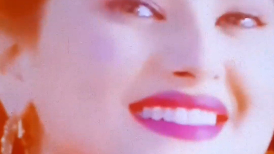 سکانس جذاب از رنبیر و کراتیکا...