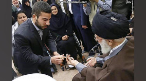 انگشتر خوش یمن رهبر انقلاب برا...