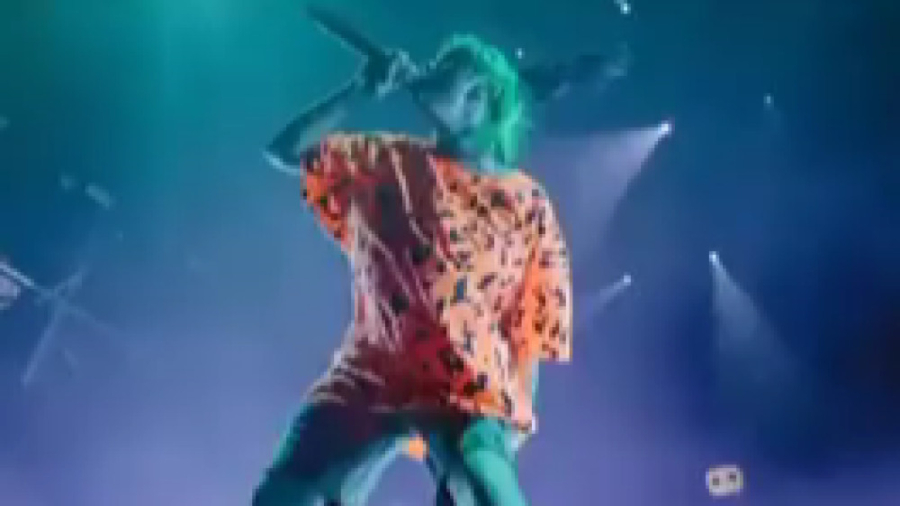 کنسرت خفن از بیلی ایلیش!؟خیلی...