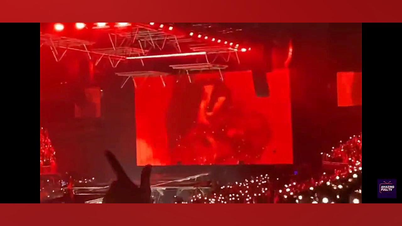 ببینید چ طور با شوگا میخونن:)