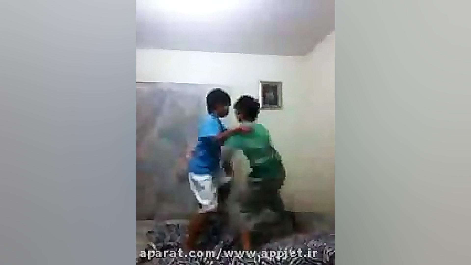 کشتی کج بچه ها