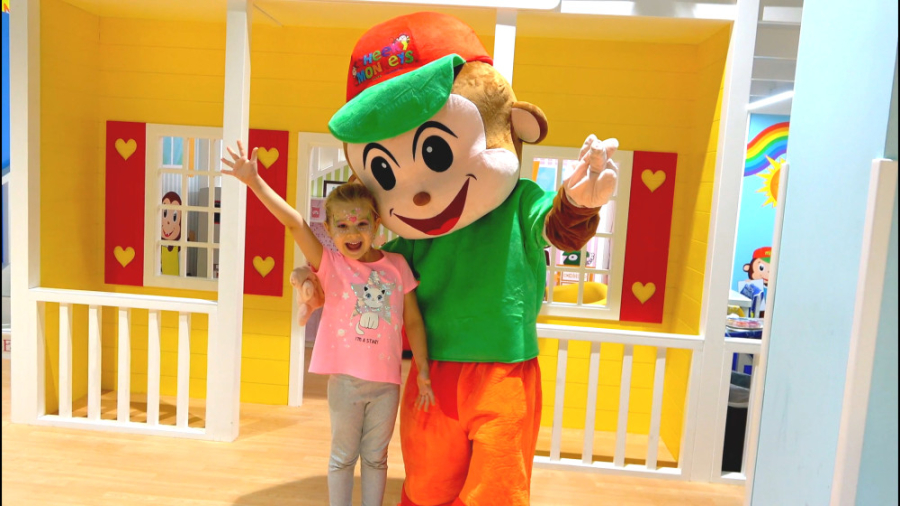 دیانا و روما با بازی در زمین ب...