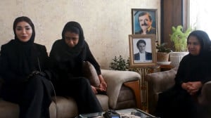 اولین گفتوگو با همسر و دختر ش...