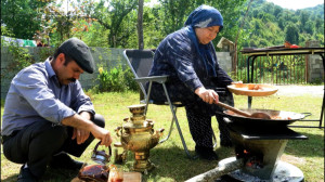 غذای لذیذ با گوشت و سبزیجات در...