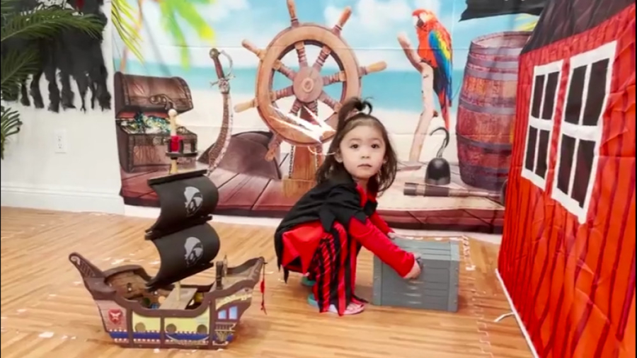 کارتون دخترانه بازیگوش: کارتون...