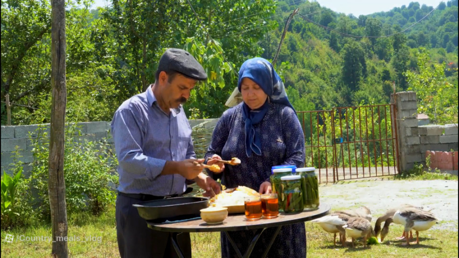 بهترین کدو و بادمجان و نان روس...