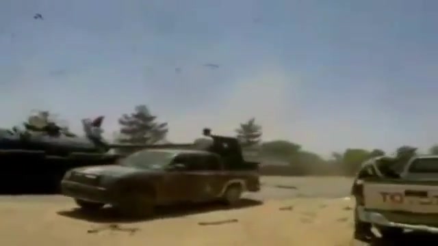 تانک هدف قرار میگره فرمانده پر...