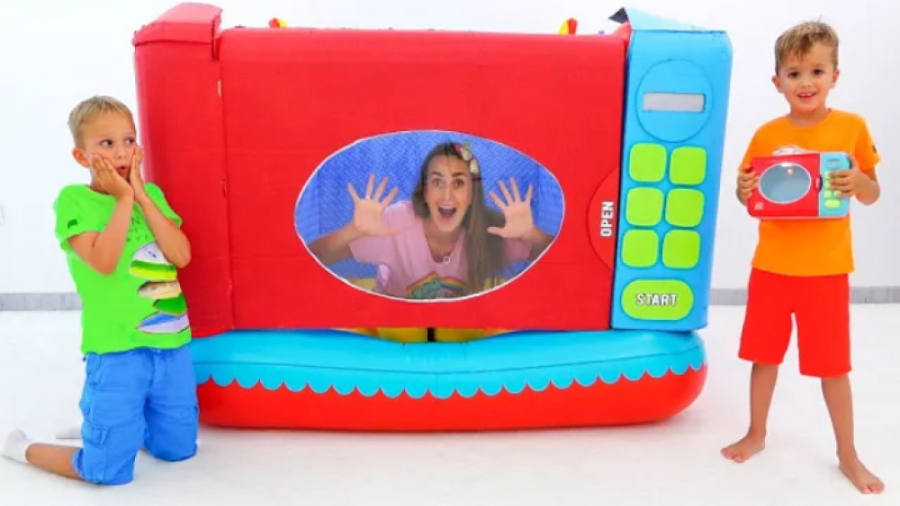 ولاد و نیکی و بازی با مایکرووی...