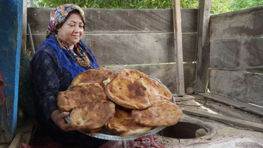 پختن کدو بادمجان با نان روستای...