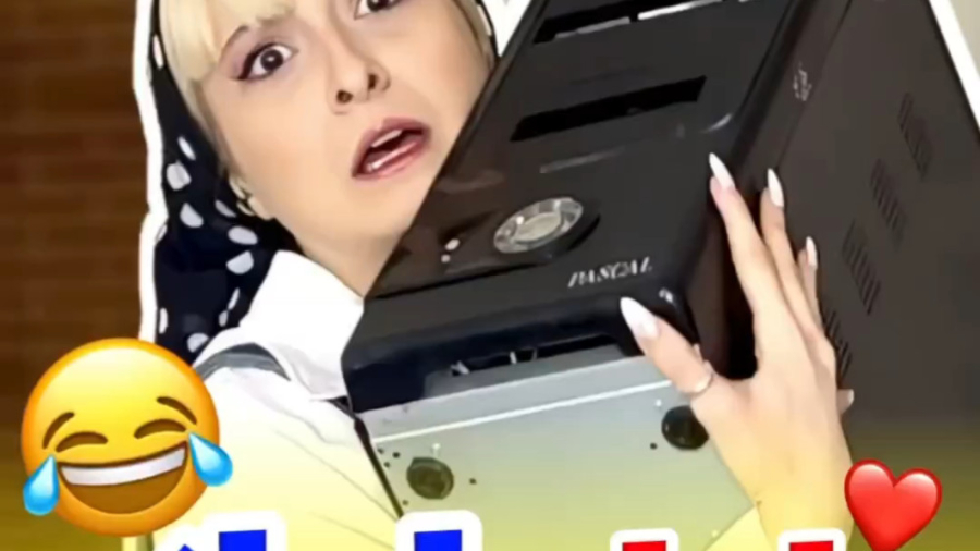 طنز باحال هلیا فارسی  مامان ای...