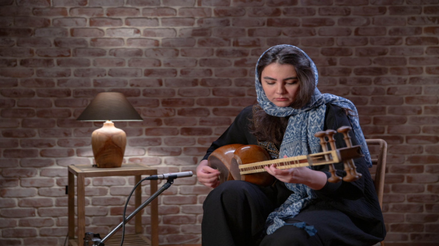 نغمه‌هایی در بیات ترک با پنچه‌...