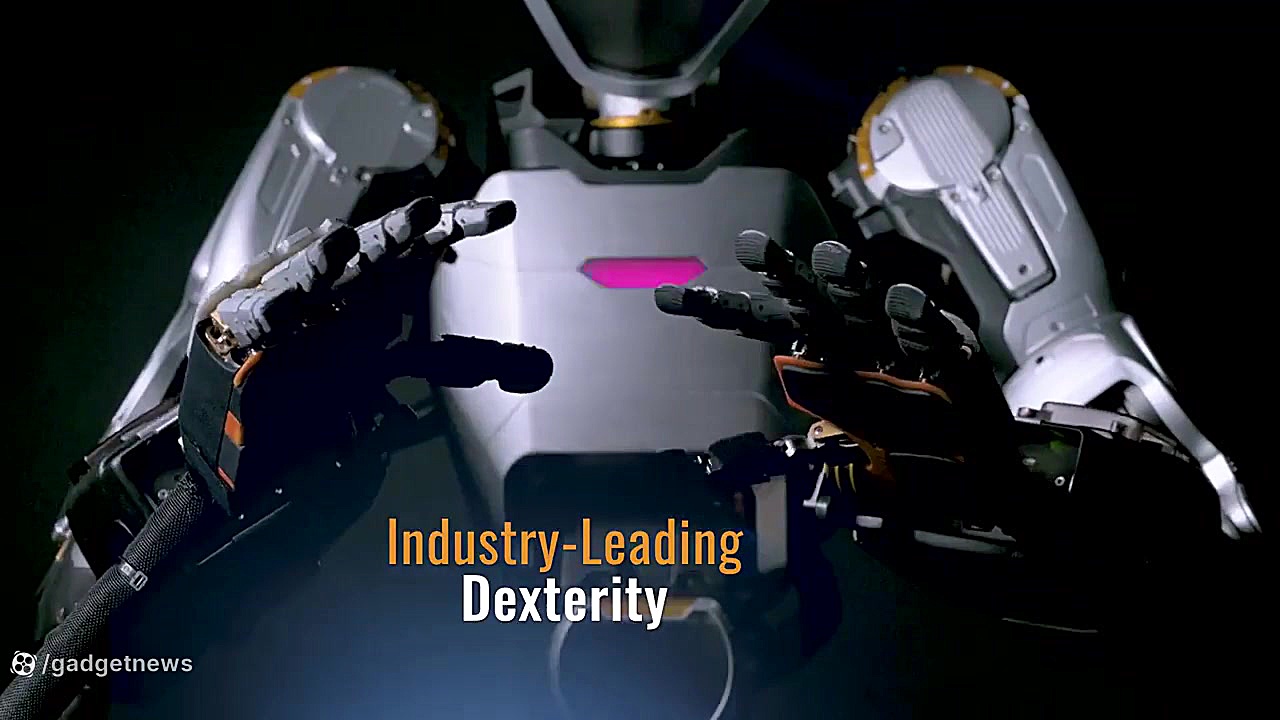 ربات انسان نمای فونیکس روزی در...