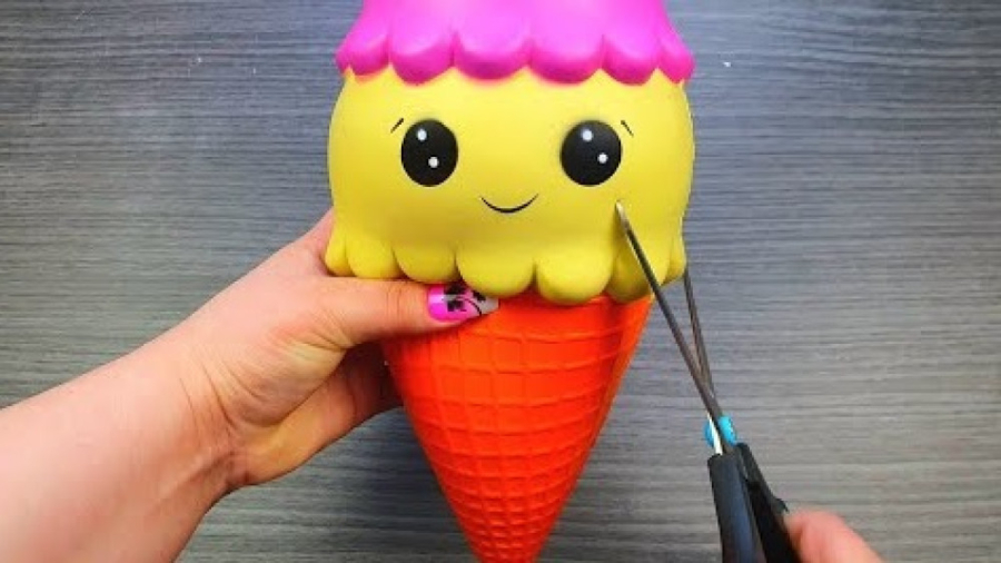 چالش تفریحی بریدن فیجت های رنگ...