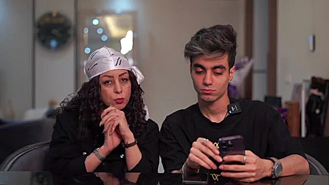 ارسلان: سوالات جنجالی از مادرم