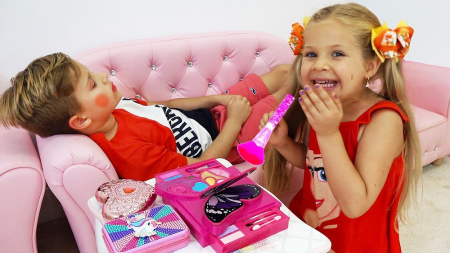 دیانا و روما  کودک دیانا و روم...