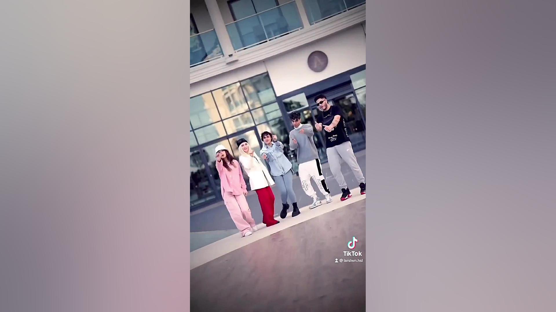 نیکا فلاحی و امیر روز و ارسلان...