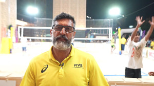 صحبت‌های نادر انصاری در ح...