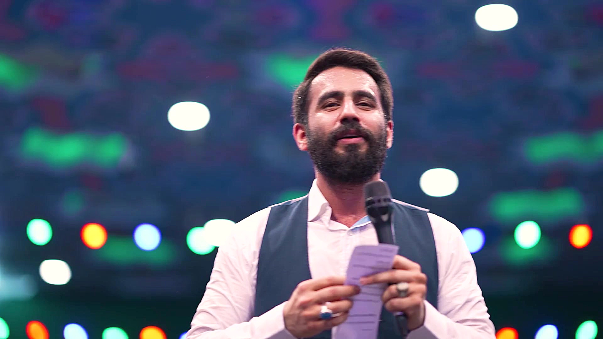 شور | هیچ&zwnj;طوفانی&zwnj;نمی...