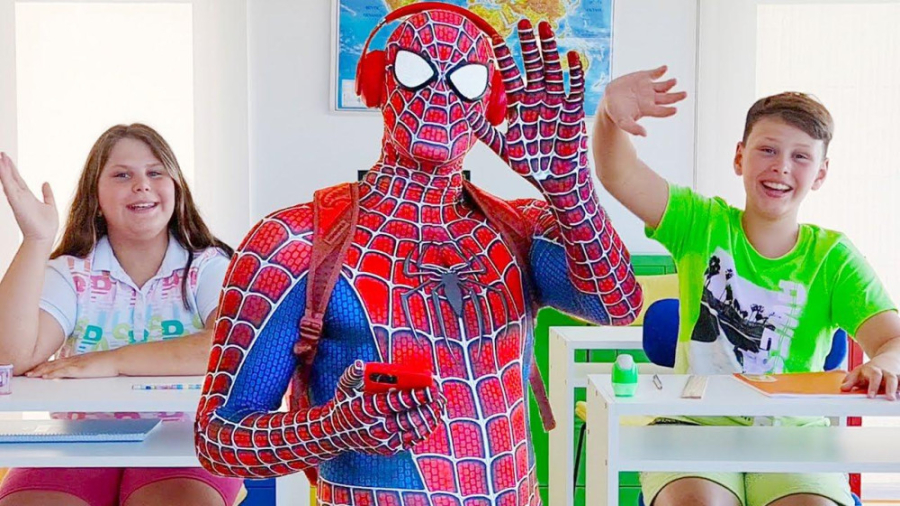 برنامه کودک و بازی , مرد عنکبو...