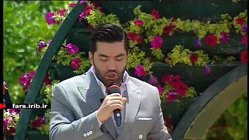 بشنوین یک ترانه از آقای محمد ز...