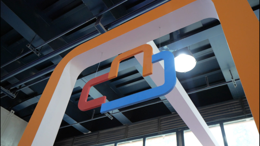 ابر آسیاتک؛ از سرور ابری و مجا...