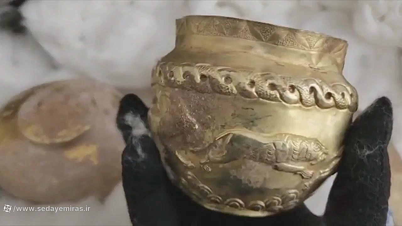 غارت یک مقبره باستانی در استان...