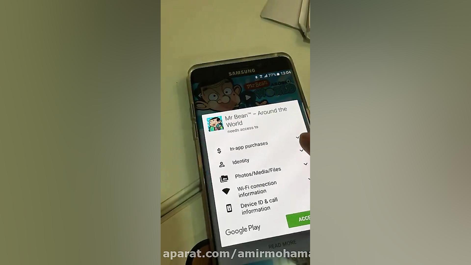 Samsung Galaxy Note 7 Hanging...