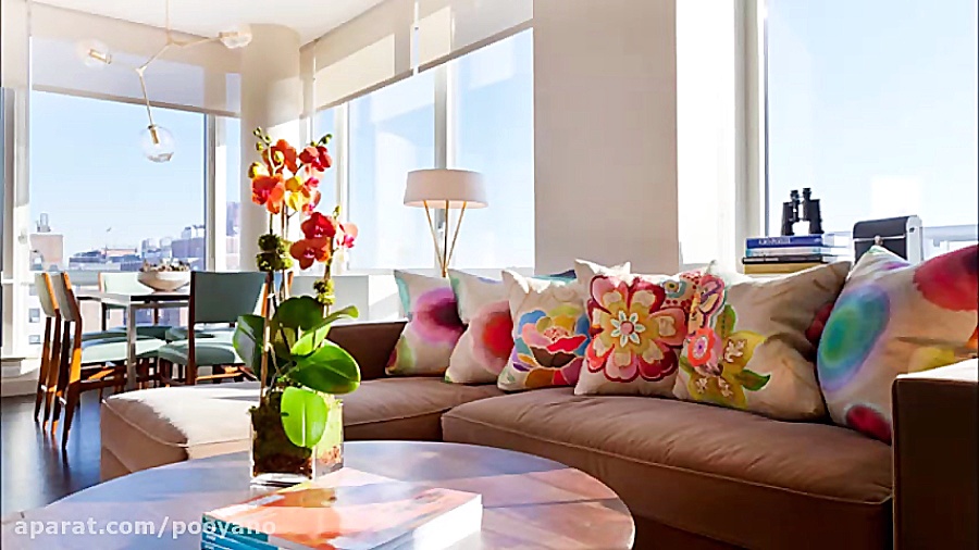 چیدمان کوسن های رنگارنگ در دکو...