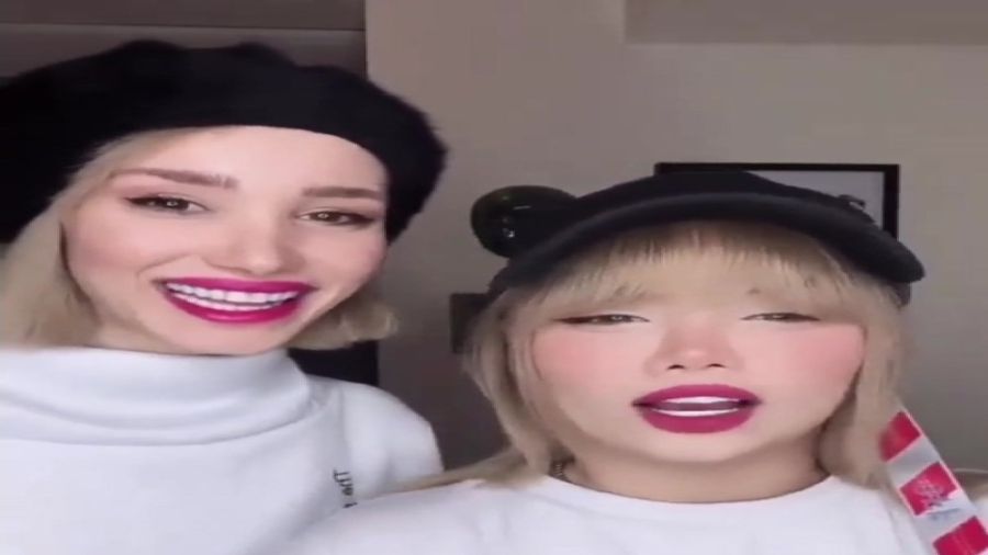 ارزو صادقی و بهار پینکی:) باها...