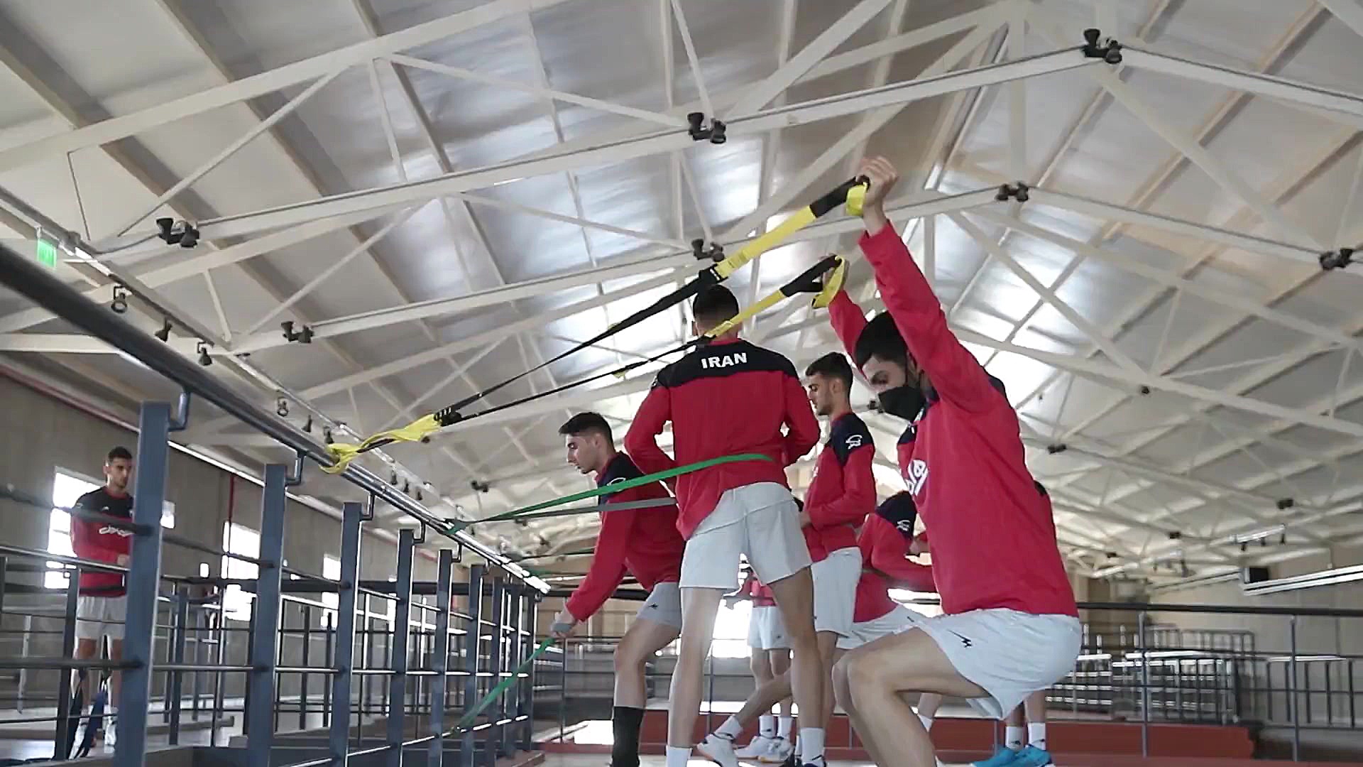 نوجوانان والیبال ایران آماده ب...