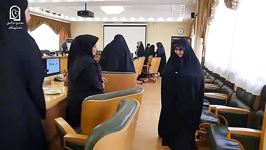 گزارشی از نشست صمیمانه دکتر ان...